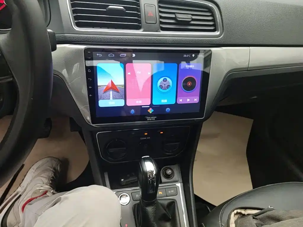 Volkswagen Lavida — миниатюра 13