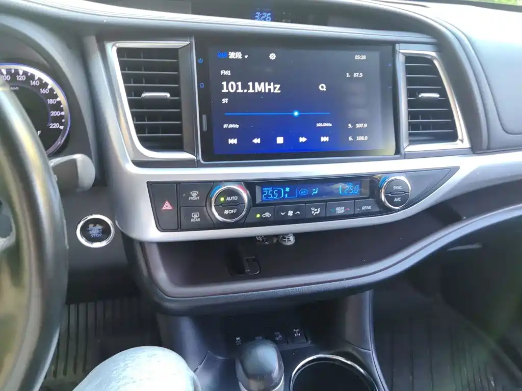 Toyota Highlander — миниатюра 6