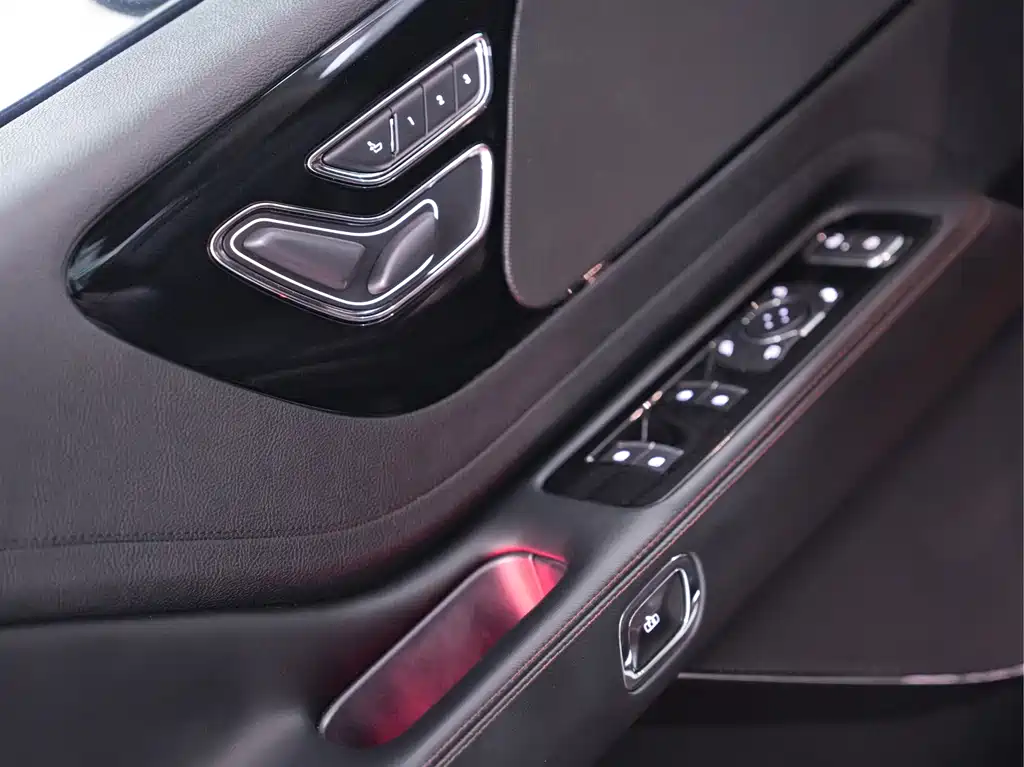 Lincoln Aviator — миниатюра 10