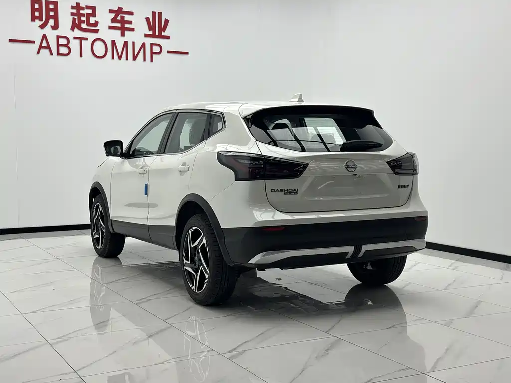 Nissan Qashqai — миниатюра 8