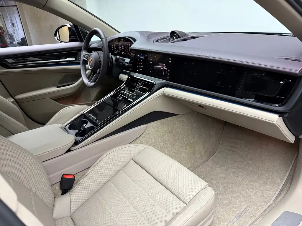 Porsche Panamera — миниатюра 3