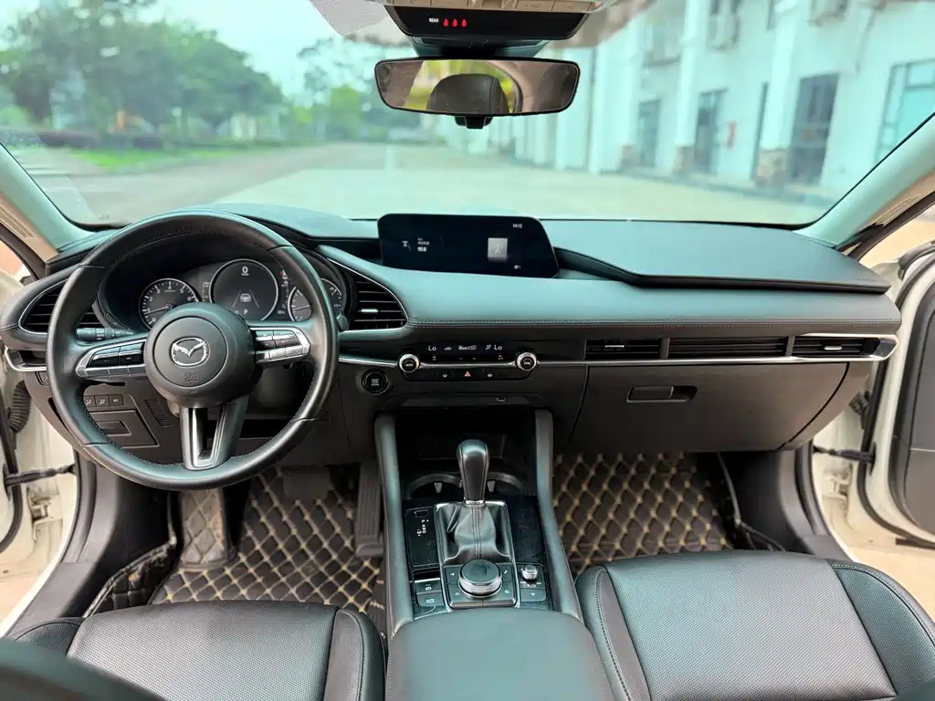 Mazda 3 Axela — миниатюра 9