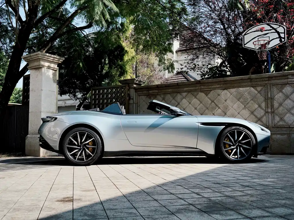 Aston Martin DB11 2020 4.0T V8 Volante