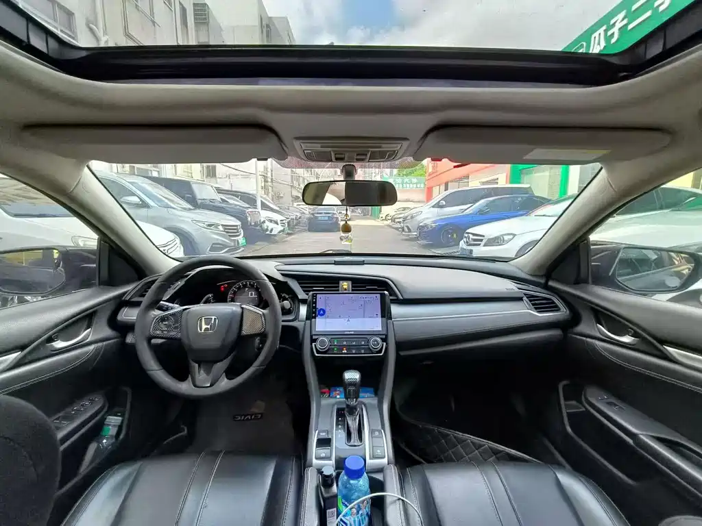 Honda Civic — миниатюра 7
