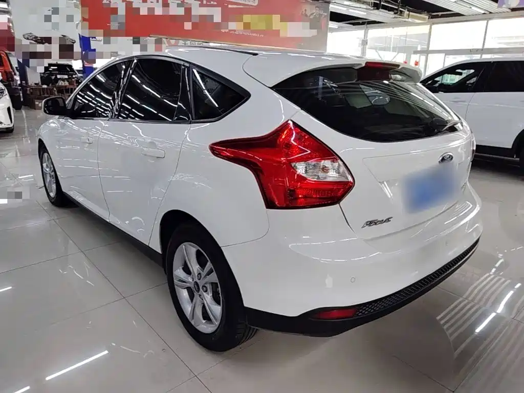 Ford Focus — миниатюра 5