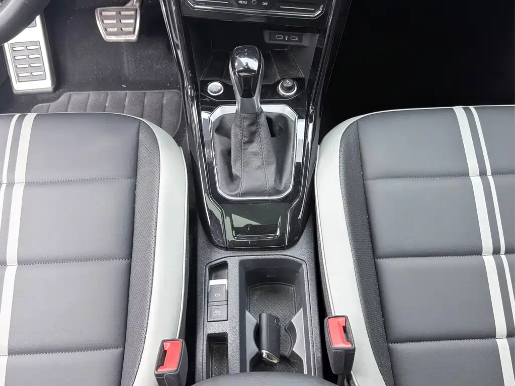 Volkswagen T-Roc — миниатюра 17