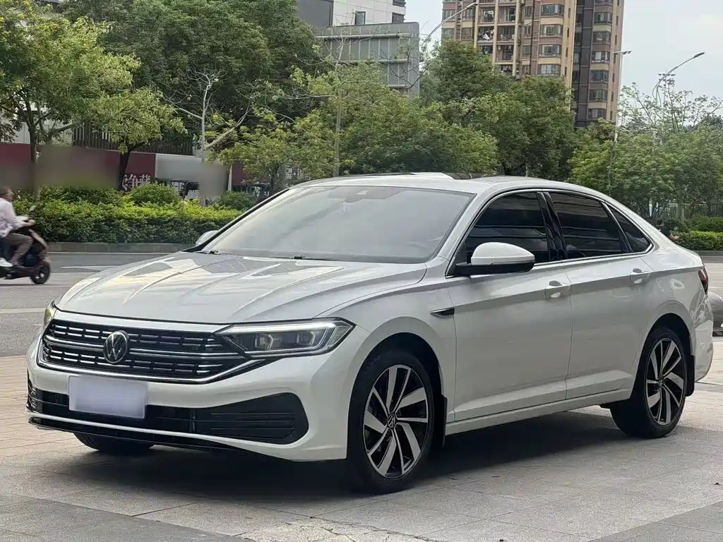 Volkswagen Sagitar — миниатюра 2