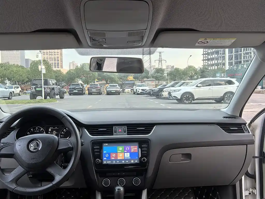 Skoda Octavia — миниатюра 13