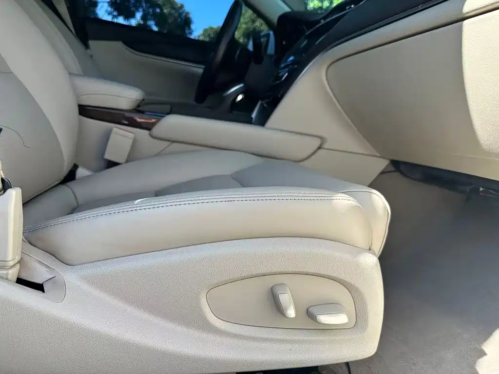 Cadillac XTS — миниатюра 31