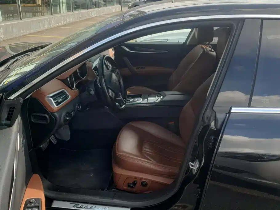 Maserati Ghibli — миниатюра 9