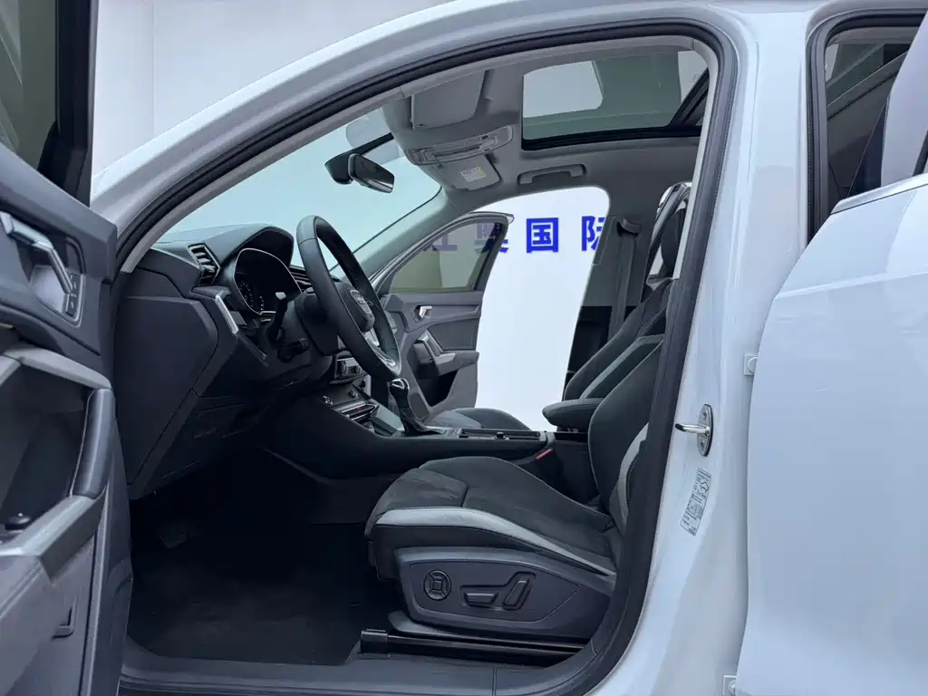 Audi Q3 — миниатюра 6