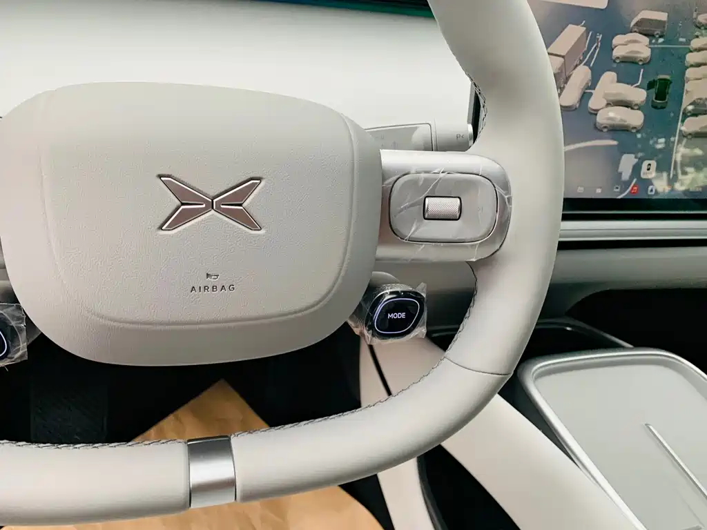 XPeng 小鹏MONA L03 — миниатюра 15