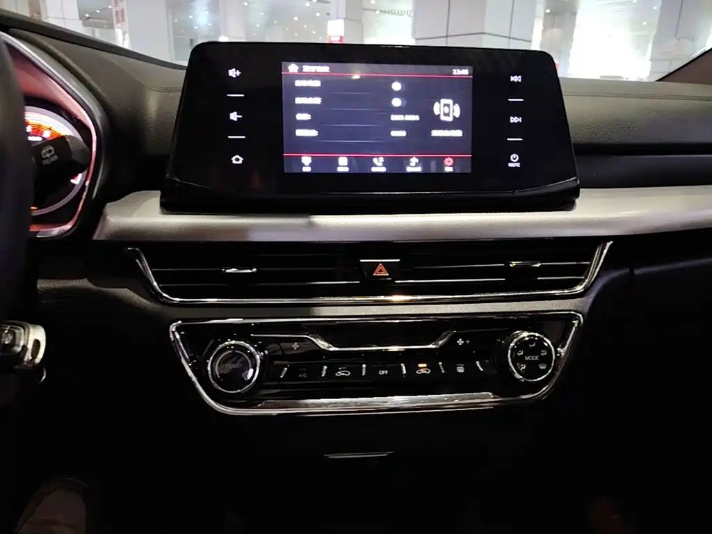 Soueast DX5 — миниатюра 13