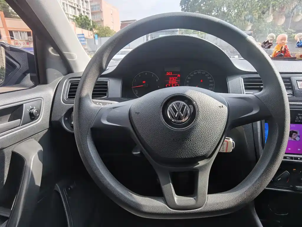 Volkswagen Santana — миниатюра 16