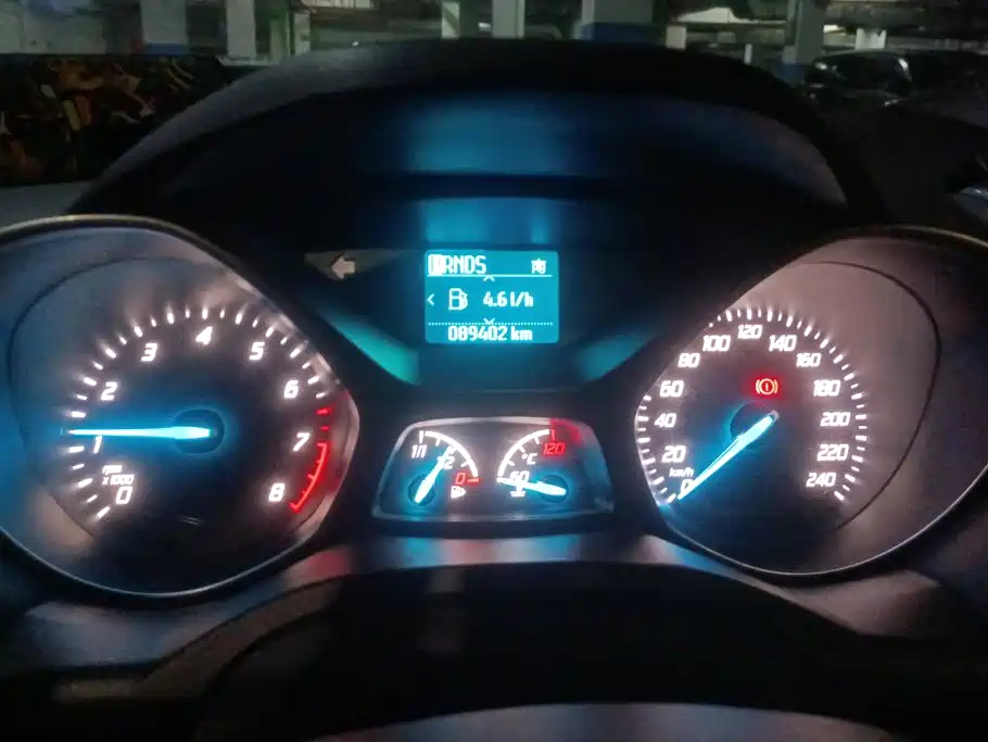 Ford Kuga — миниатюра 14