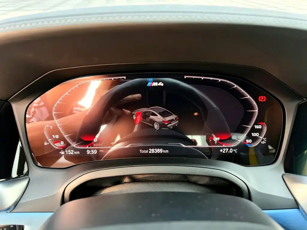 BMW M4 — миниатюра 10