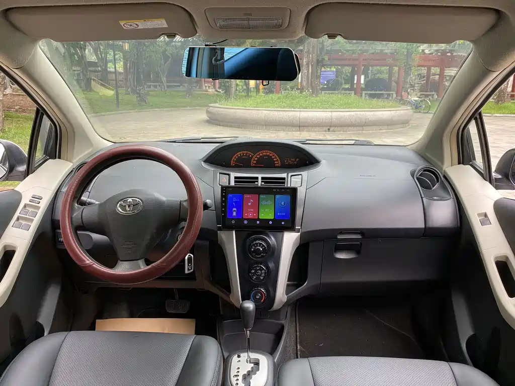 Toyota Yaris — миниатюра 5