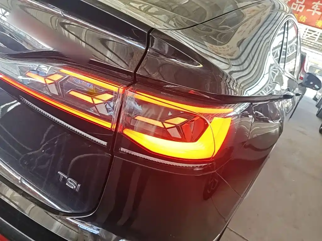 Volkswagen Tiguan X — миниатюра 8