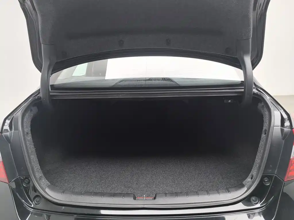 Honda Accord — миниатюра 16