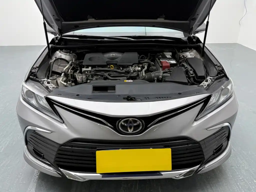 Toyota Camry — миниатюра 8