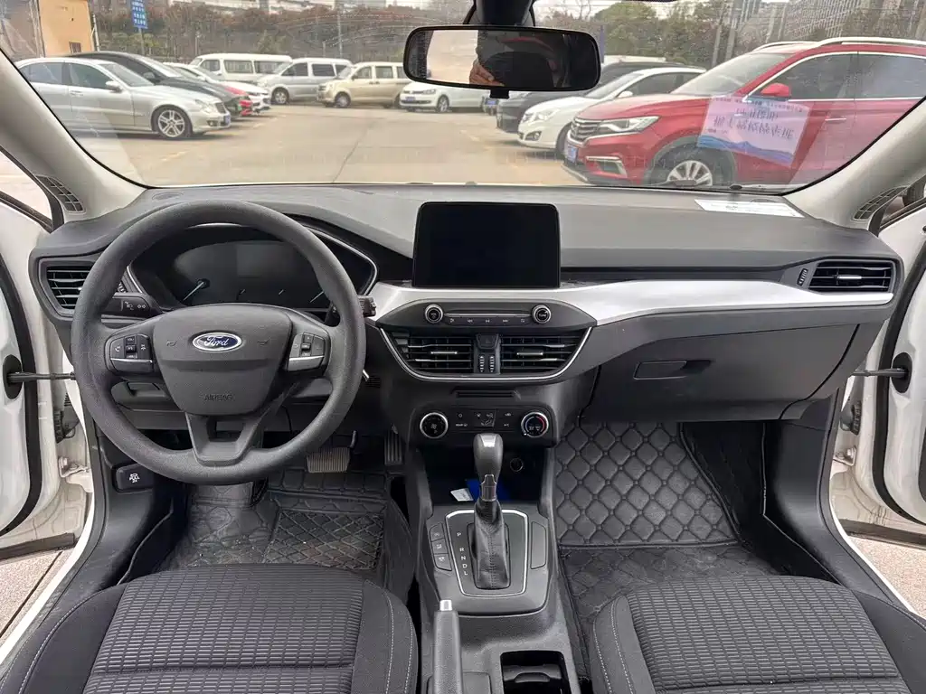 Ford Focus 2019 1.5L AT V