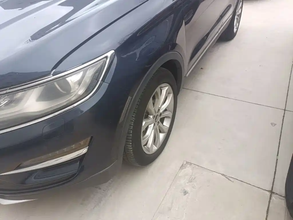 Lincoln MKC — миниатюра 23