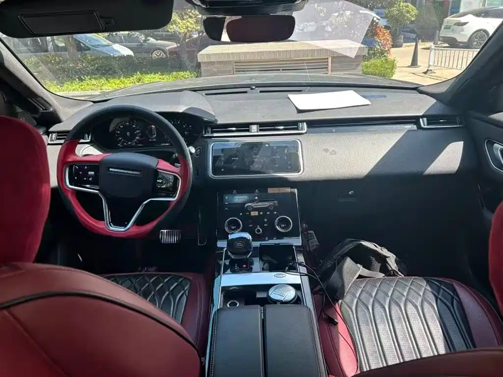 Land Rover Velar — миниатюра 6