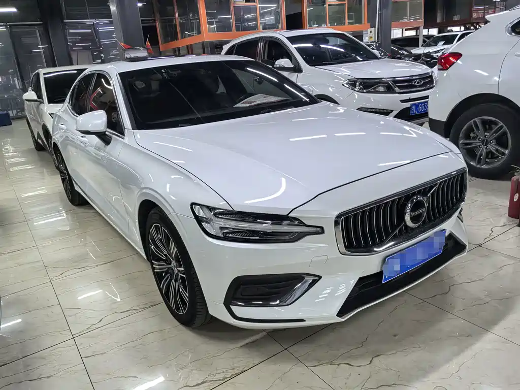 Volvo S60 — миниатюра 3