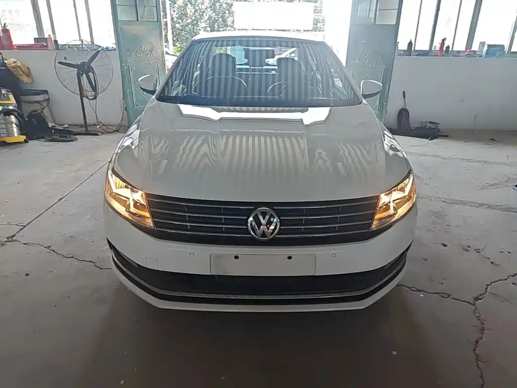 Volkswagen Lavida — миниатюра 3