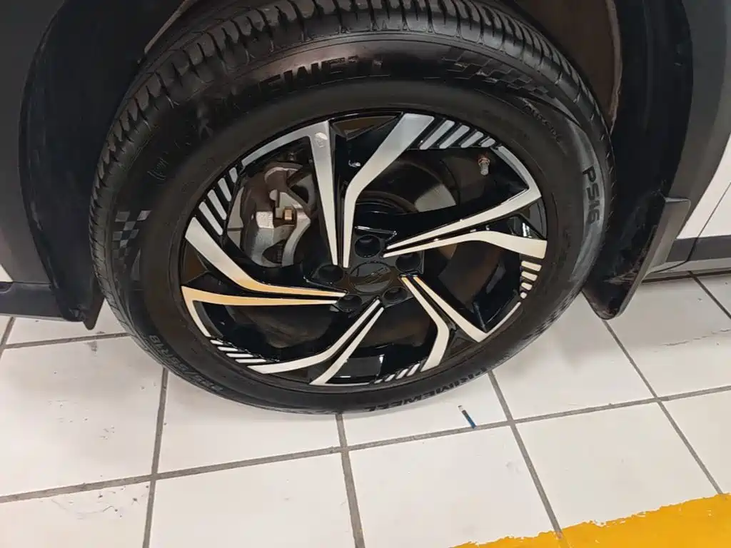 Geely Boyue — миниатюра 23