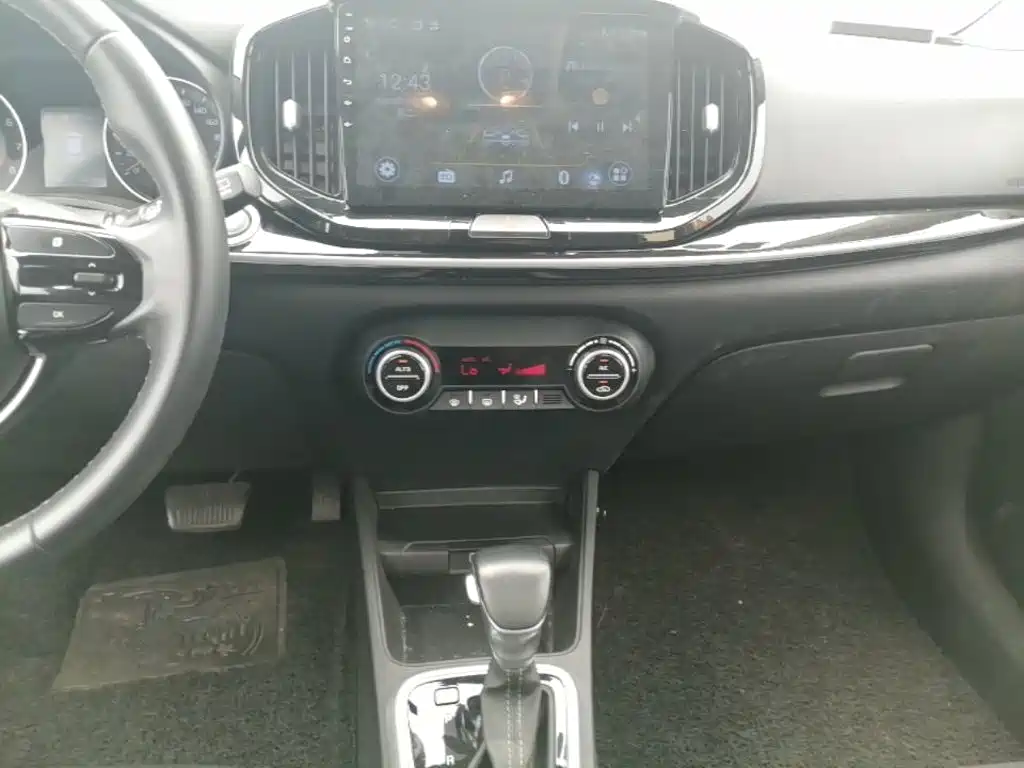 Kia KX1 — миниатюра 13