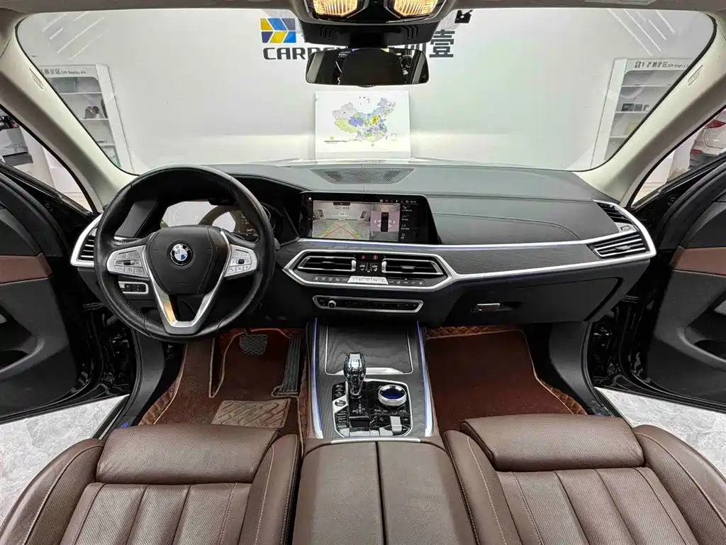 BMW X7 2022 xDrive40i Lead Luxury