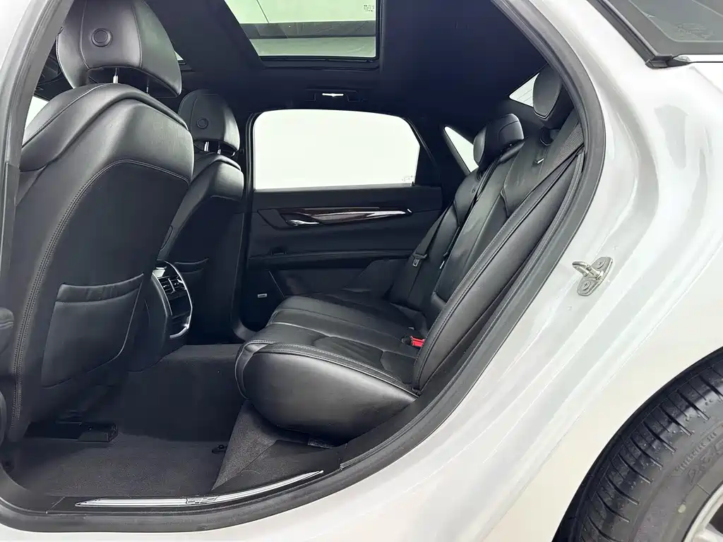 Cadillac CT6 — миниатюра 4