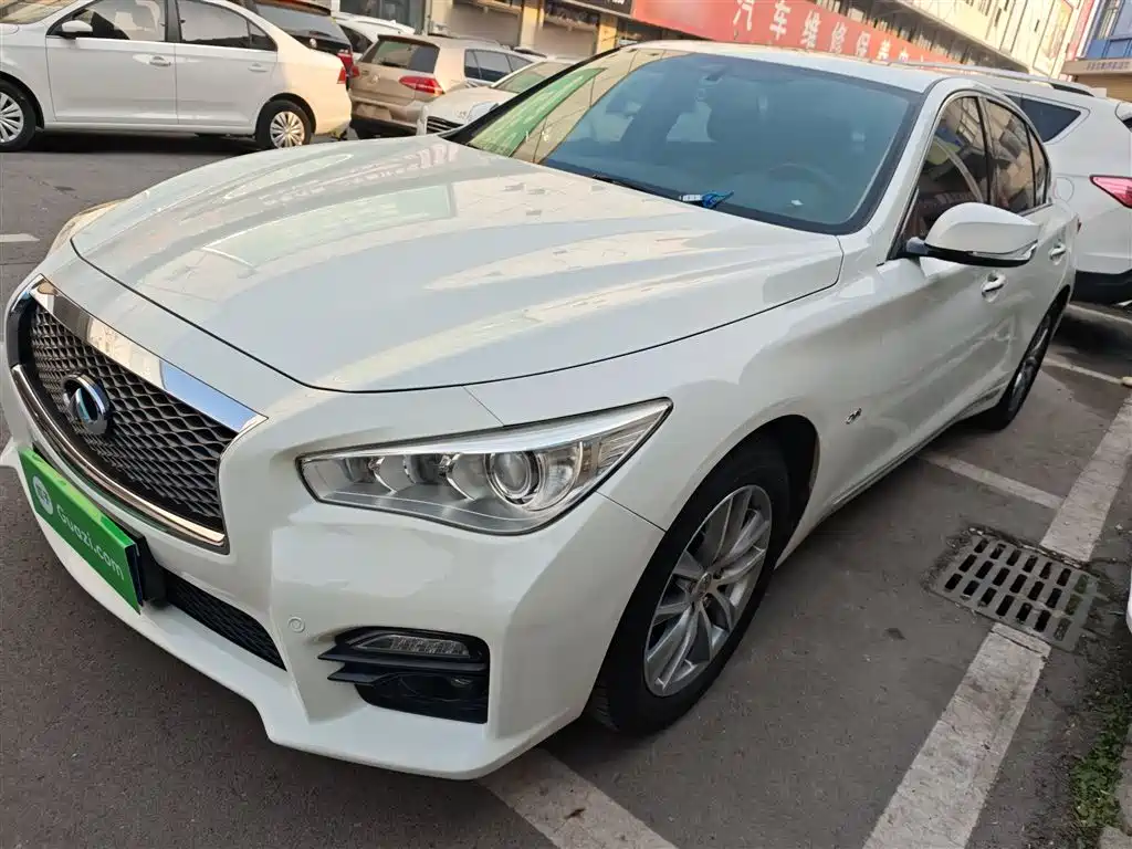 Infiniti Q50L 2015