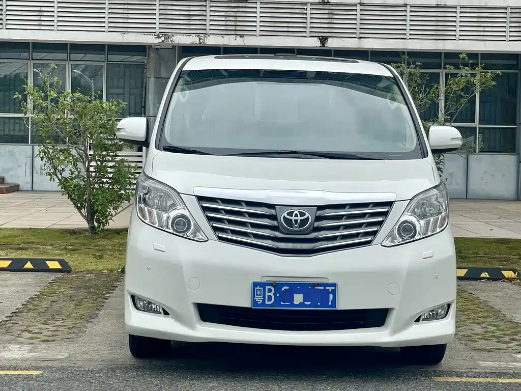 Toyota Alphard 2011 3.5L Luxury