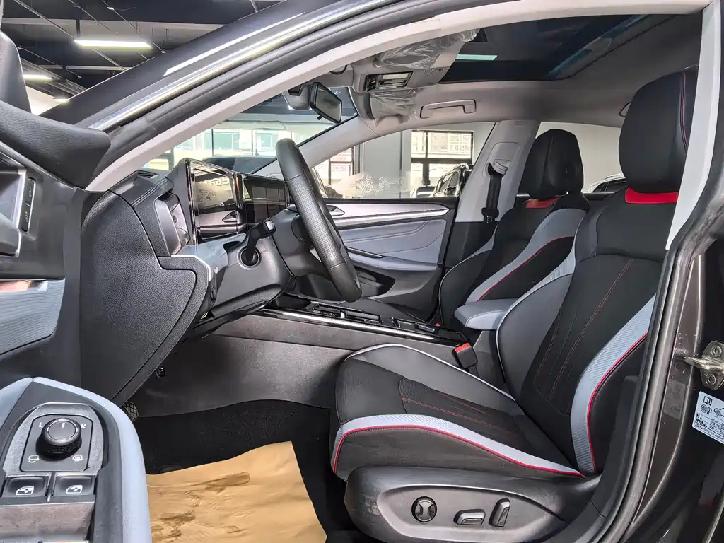 Volkswagen Lamando — миниатюра 8