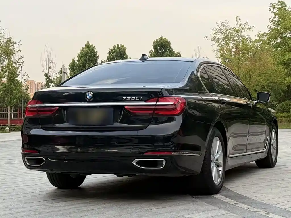 BMW 7 Series 7 2017 730Li Lead