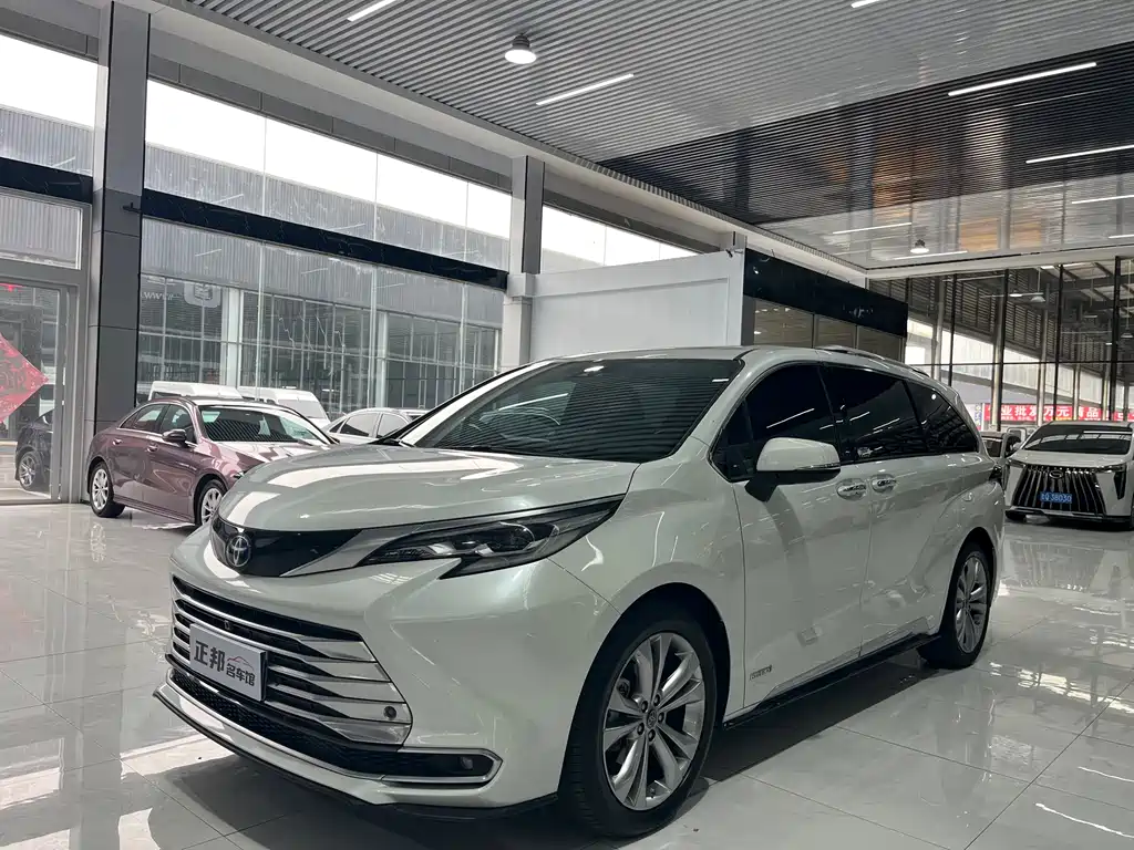 Toyota Sienna 2022