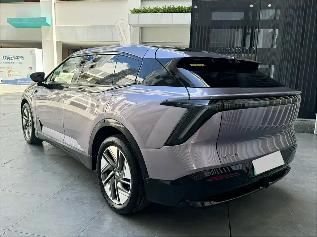 HiPhi HiPhi Y 2023 765km Flagship