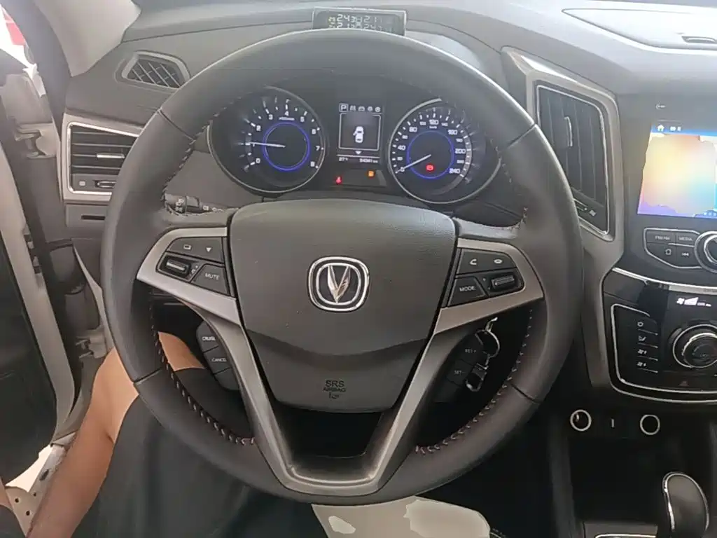 Changan CS35 — миниатюра 11