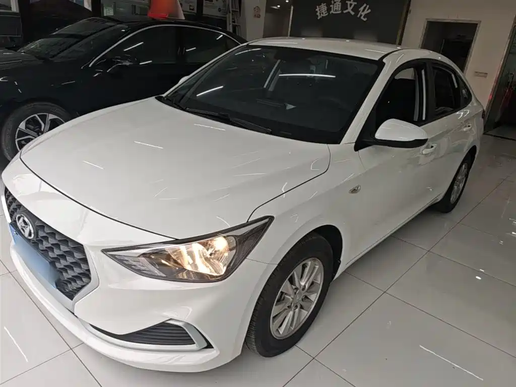 Hyundai Elantra 2020