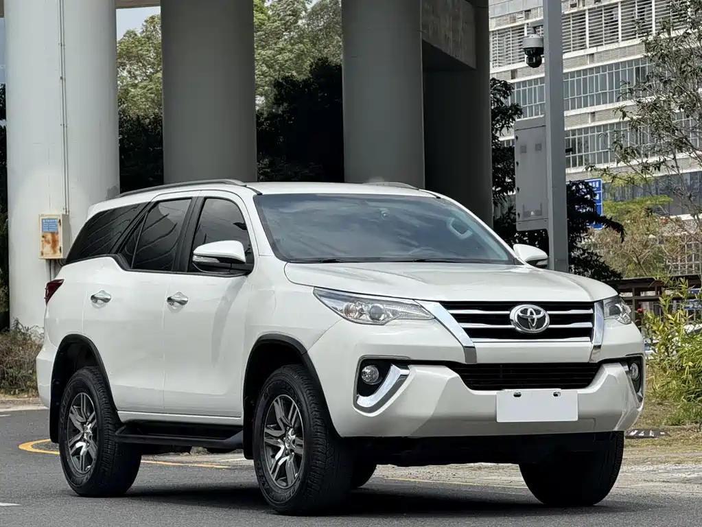 Toyota Fortuner 2016 2.7L