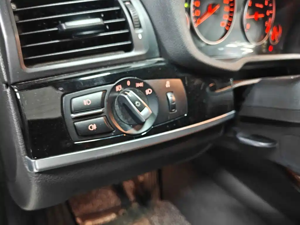 BMW X3 (Import) — миниатюра 5