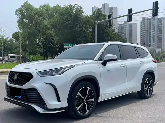 2023 Toyota Crown