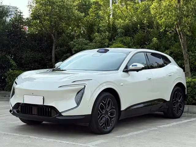2025 Avatr 07