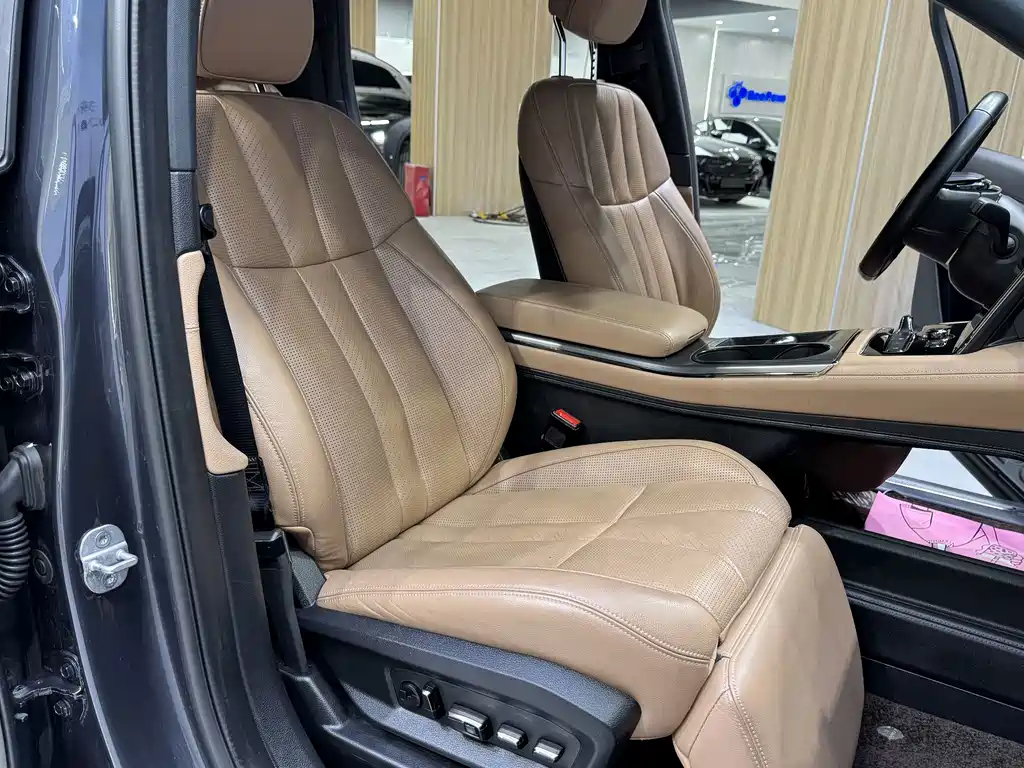 NIO ES8 — миниатюра 18