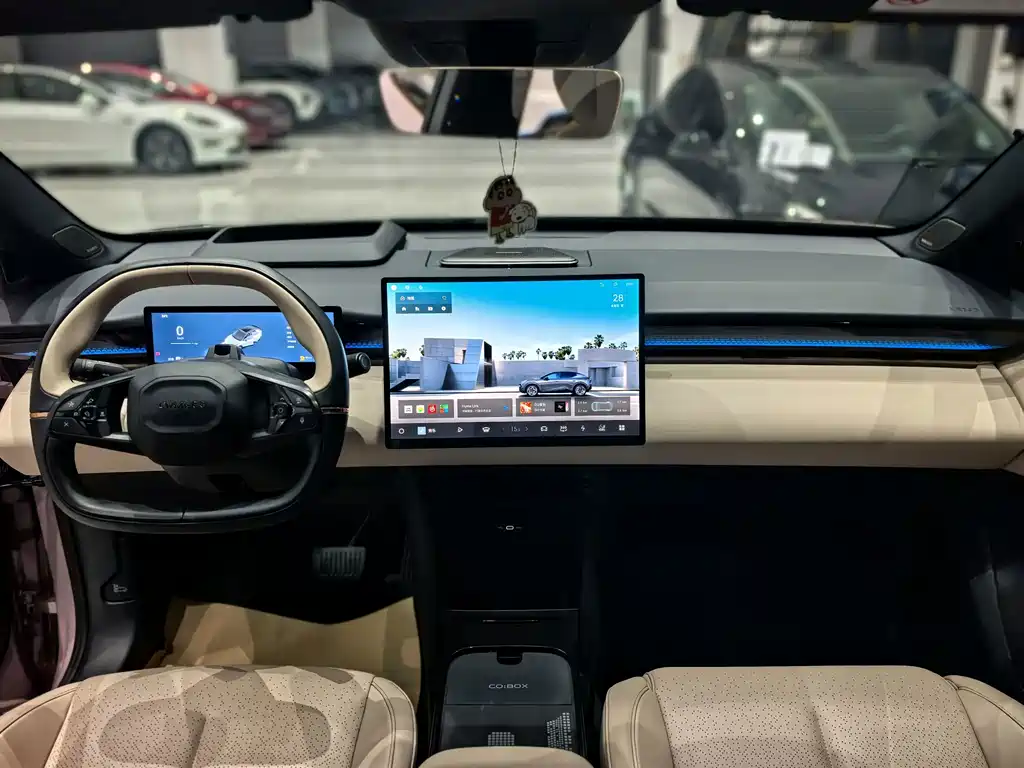 Lynk & Co Z20 — миниатюра 10