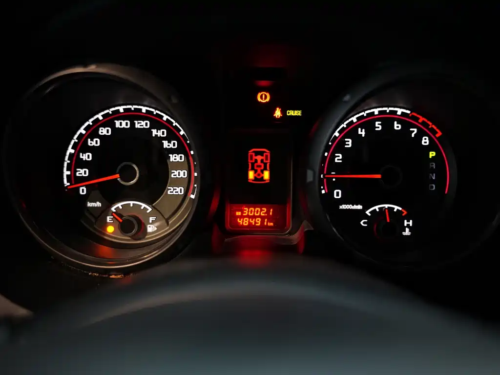 Mitsubishi Pajero (Import) — миниатюра 8