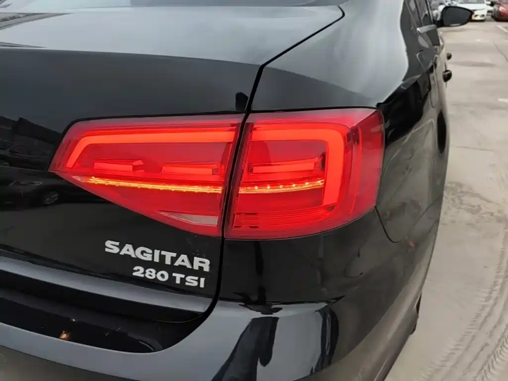 Volkswagen Sagitar — миниатюра 8