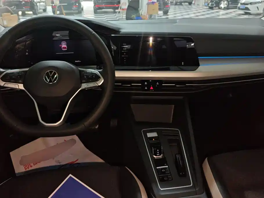 Volkswagen Golf — миниатюра 12